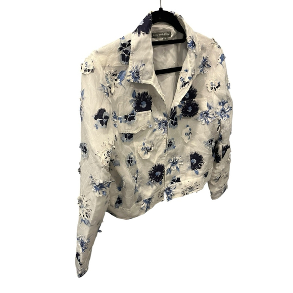 Kelly And Diane NWT Top and Skirt Floral Lace Set Size 10 Blue White Lightweight - Picture 6 of 15